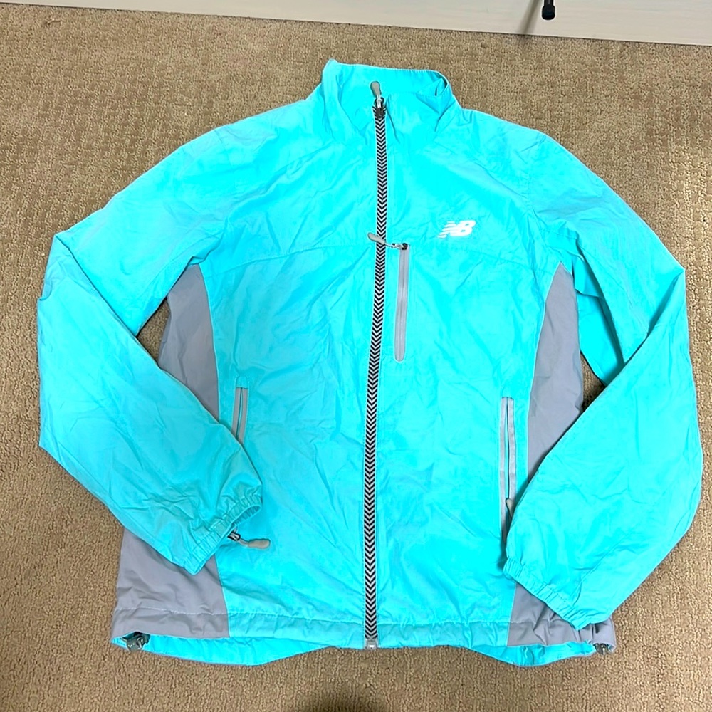 COPY - Newbalance ladies windbreaker with lining